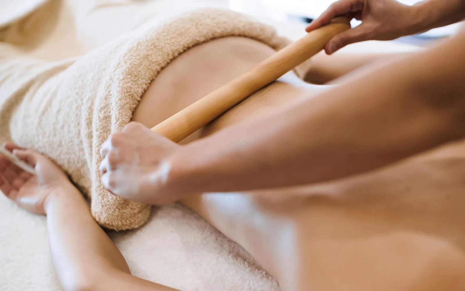 Rituels & massages du monde — Izzy, Verbier