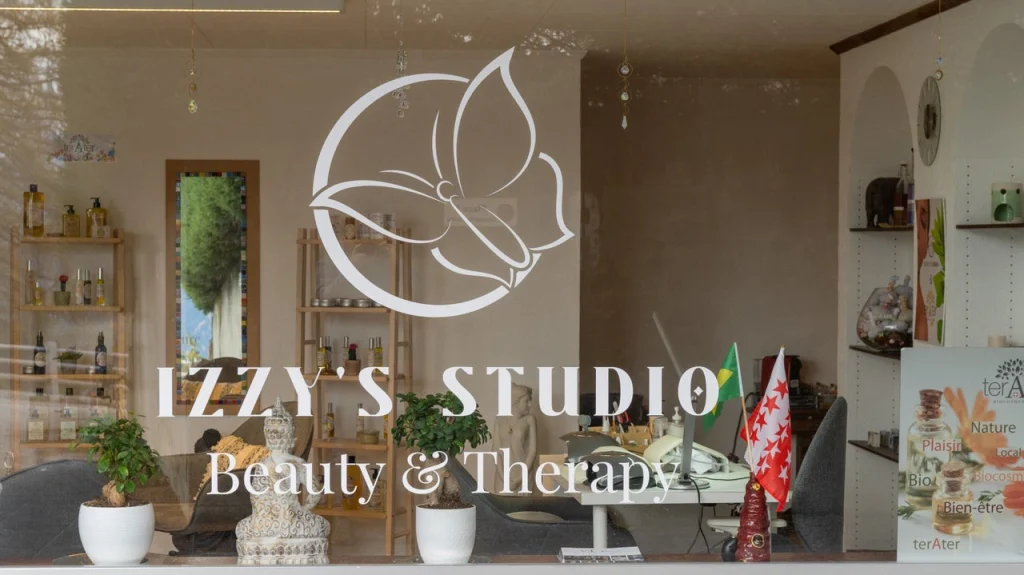 Entrée d’Izzy Studio, Route des Creux, Verbier